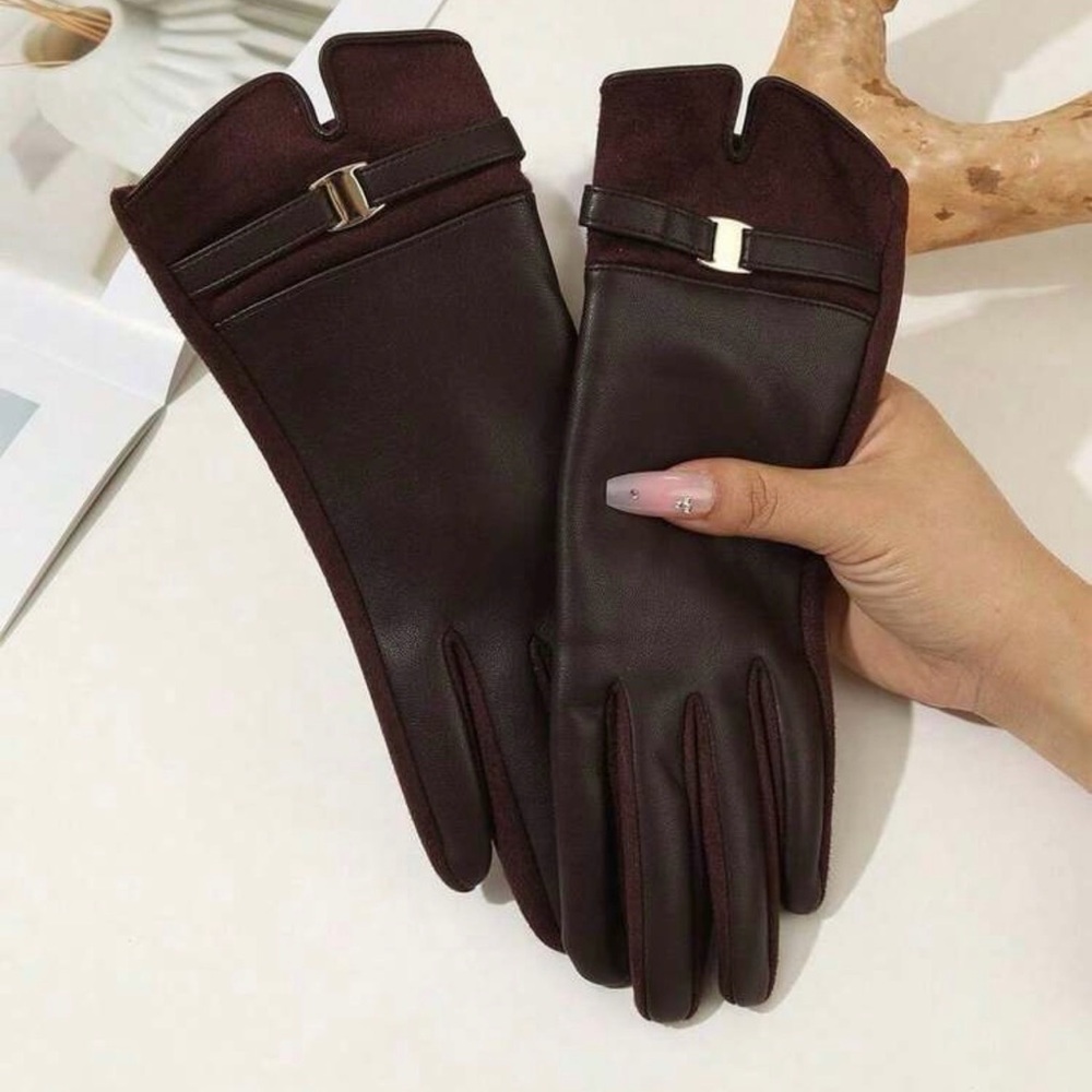Elegant Brown Polyester Gloves
